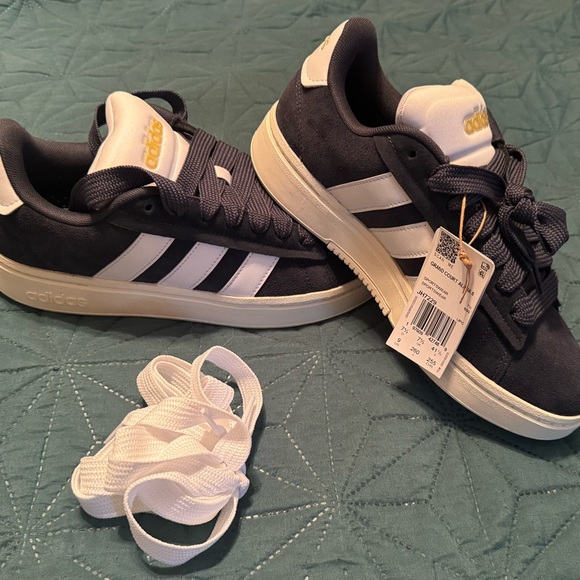 Adidas Grand Court Alpha Sneaker Tennis Shoe - Navy, white, gold - Men’s 9 NWT - Picture 1 of 7